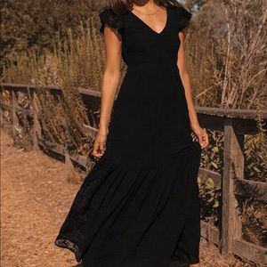 ✨NWT✨ Lulu’s Absolutely Divine Dress